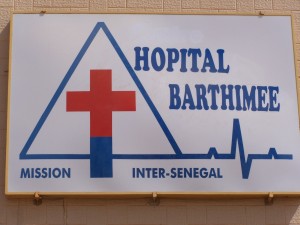 Hopital Barthimee sign